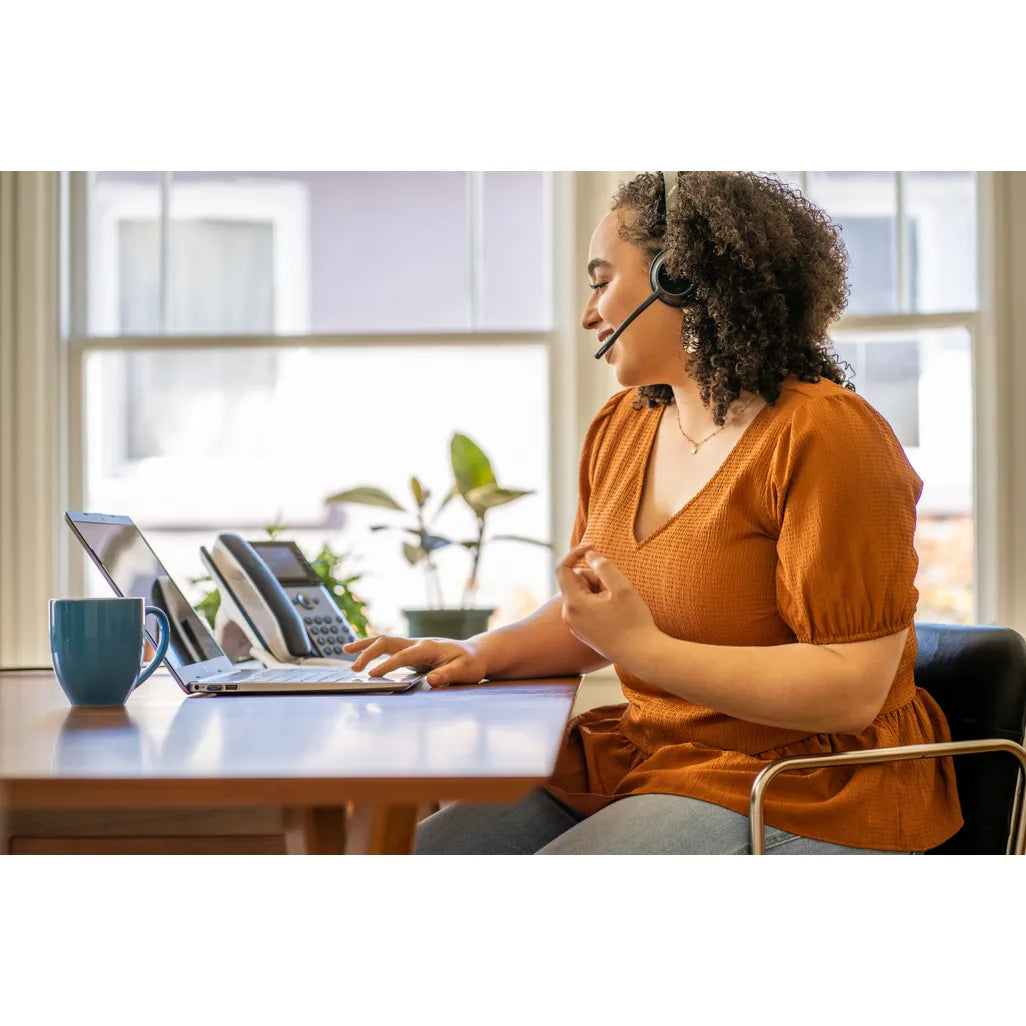 Poly Voyager 4320 Microsoft Teams Certified USB-C Headset +BT700 dongle - iDesign Communications