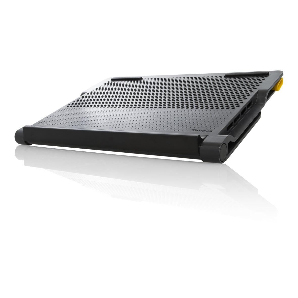 Targus Targus Chill Mat With 4-Port 2.0 Hub - iDesign Communications