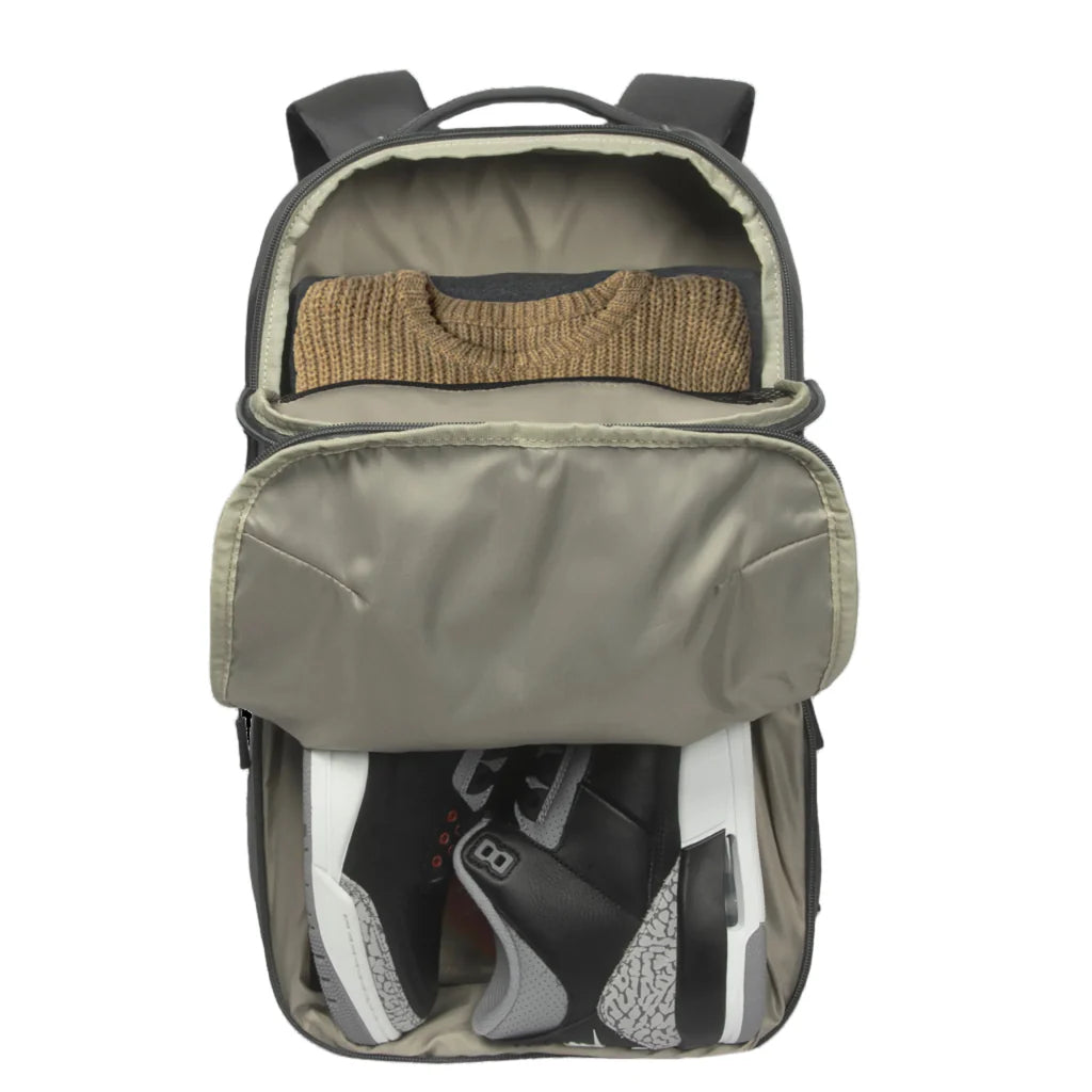 Targus 15-16” Work+ Play® Trio Backpack - iDesign Communications